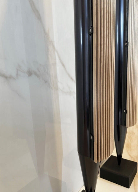 Beolab 8000 natural oak cover